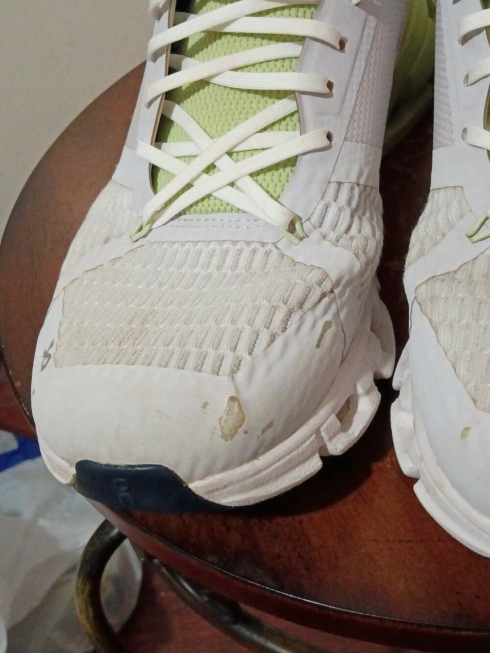 Size 10 - On Cloudflyer II 2 Running Shoes 21.99031 Women’s White Green Meadow - Picture 6 of 15